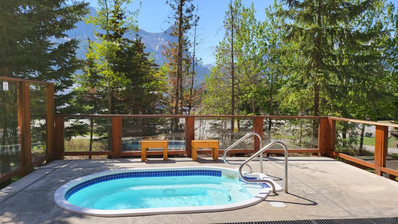 ⭐️ Luxury Mountain View Studio In Canmore ⭐️ Экстерьер фото